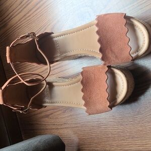 J crew platform wedge scalloped leather size 7 espadrille ankle strap like new